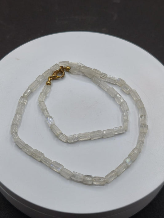Vintage Mondstein Kette – besonderer Rechteck-Schliff – blauer Schimmer – 43 cm – 925 Silber vergoldet Geschenk Heilstein Rarität Kristall - Art of Nature Berlin