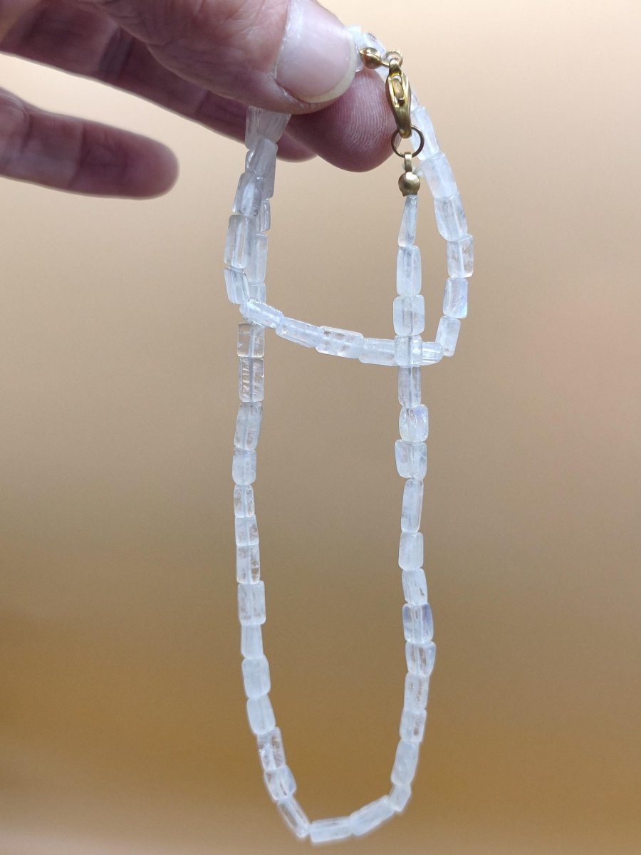 Vintage Mondstein Kette – besonderer Rechteck-Schliff – blauer Schimmer – 43 cm – 925 Silber vergoldet Geschenk Heilstein Rarität Kristall - Art of Nature Berlin