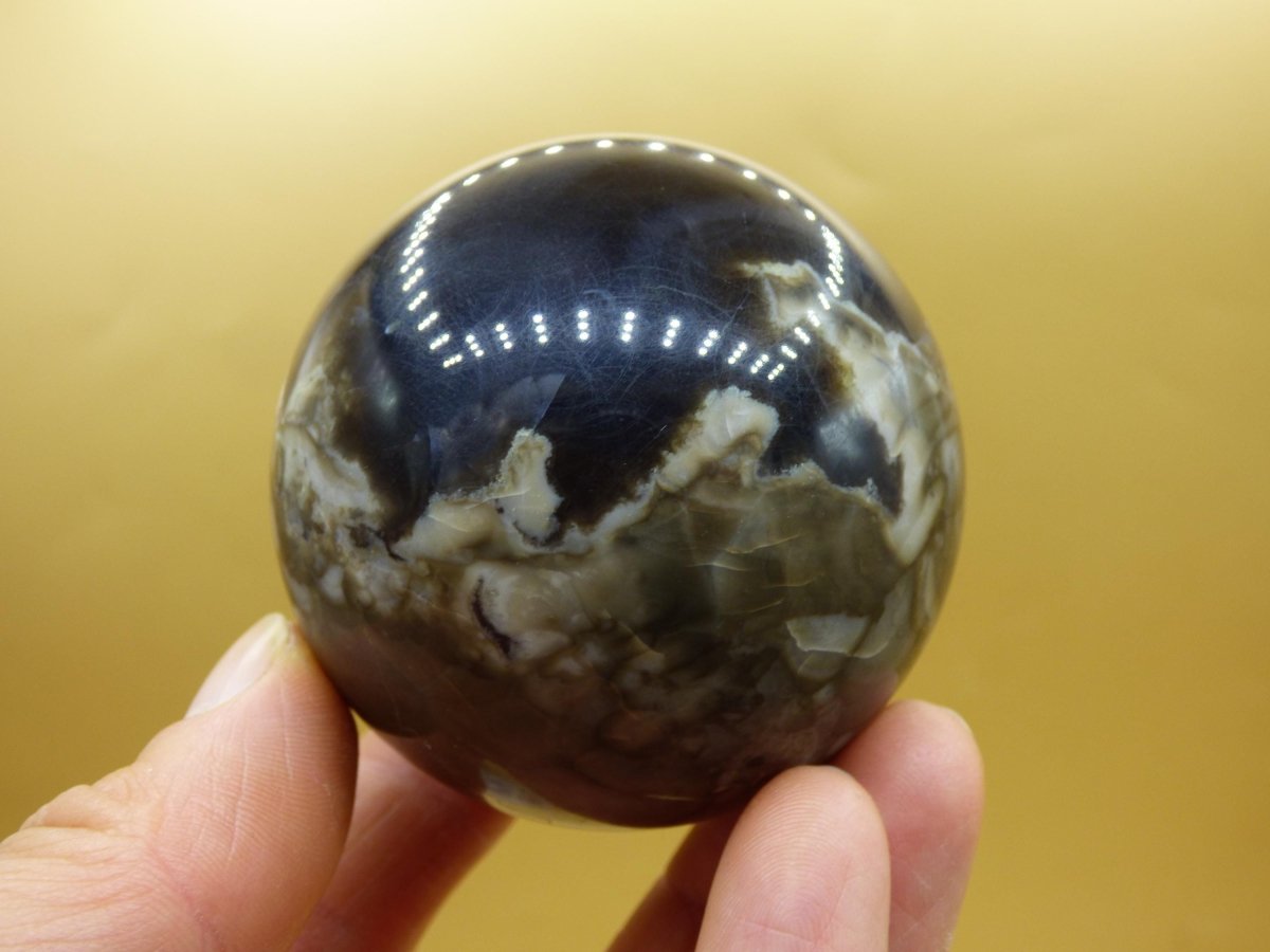 Volcanic Achat - Edelstein Kugel Deko Sphere Massage Kristall schwarz Sammler Meditation Heilstein Frau Mann Geschenk Er Sie Haus Energie - Art of Nature Berlin