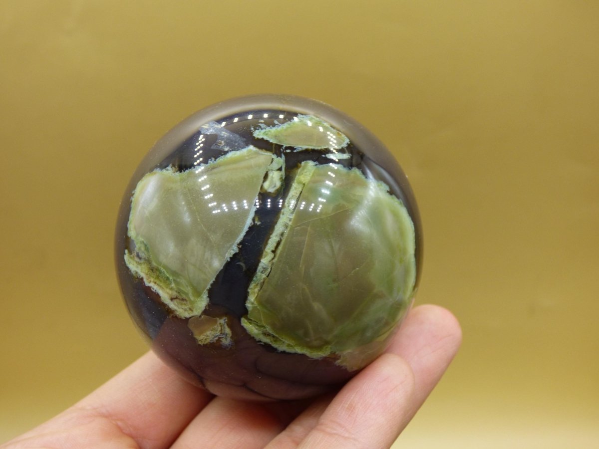 Volcanic Achat - Edelstein Kugel Deko Sphere Massage Kristall schwarz Sammler Meditation Heilstein Frau Mann Geschenk Er Sie Haus Energie - Art of Nature Berlin