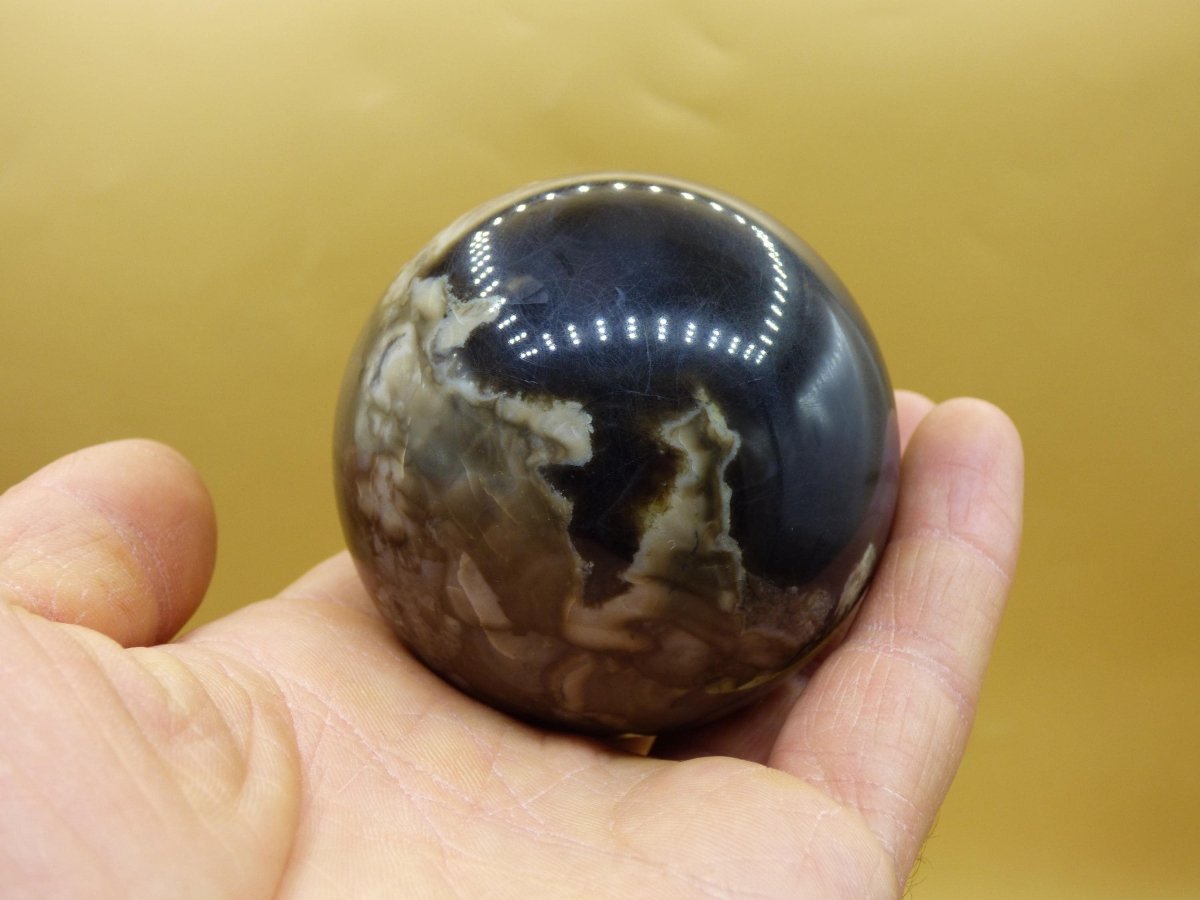 Volcanic Achat - Edelstein Kugel Deko Sphere Massage Kristall schwarz Sammler Meditation Heilstein Frau Mann Geschenk Er Sie Haus Energie - Art of Nature Berlin