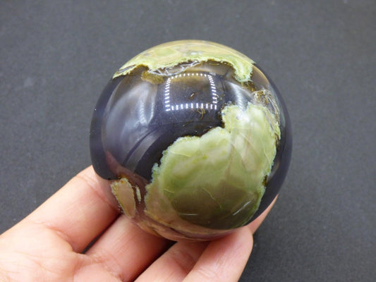 Volcanic Achat - Edelstein Kugel Deko Sphere Massage Kristall schwarz Sammler Meditation Heilstein Frau Mann Geschenk Er Sie Haus Energie - Art of Nature Berlin