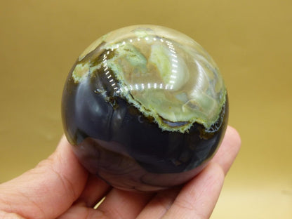 Volcanic Achat - Edelstein Kugel Deko Sphere Massage Kristall schwarz Sammler Meditation Heilstein Frau Mann Geschenk Er Sie Haus Energie - Art of Nature Berlin