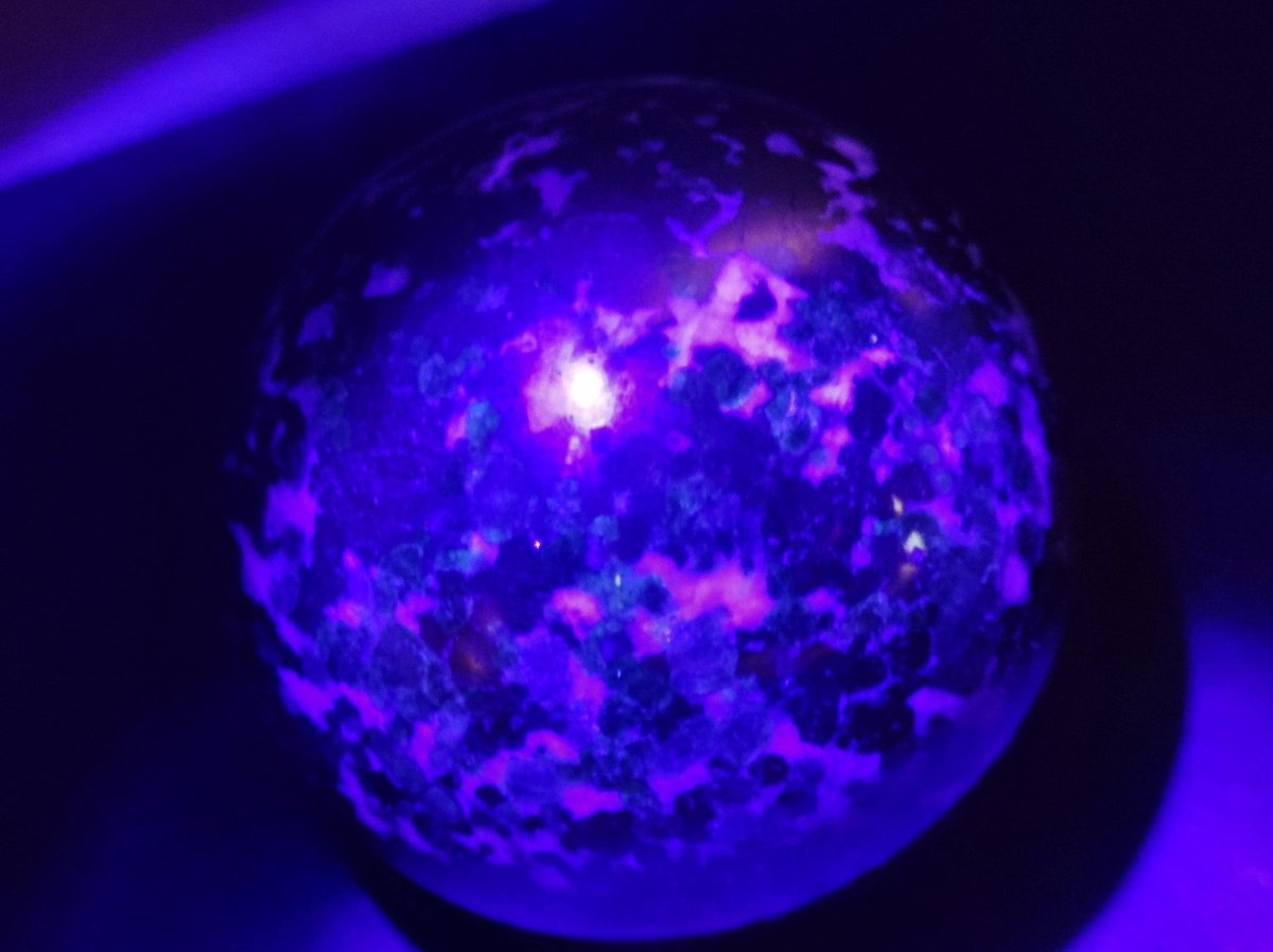 Willemite AAA *Rarität Edelstein Kugel Deko Sphere Kristall Haus Wohnen Meditation Heilstein Frau Mann Geschenk Er Sie Energie Kraft Sammler - Art of Nature Berlin