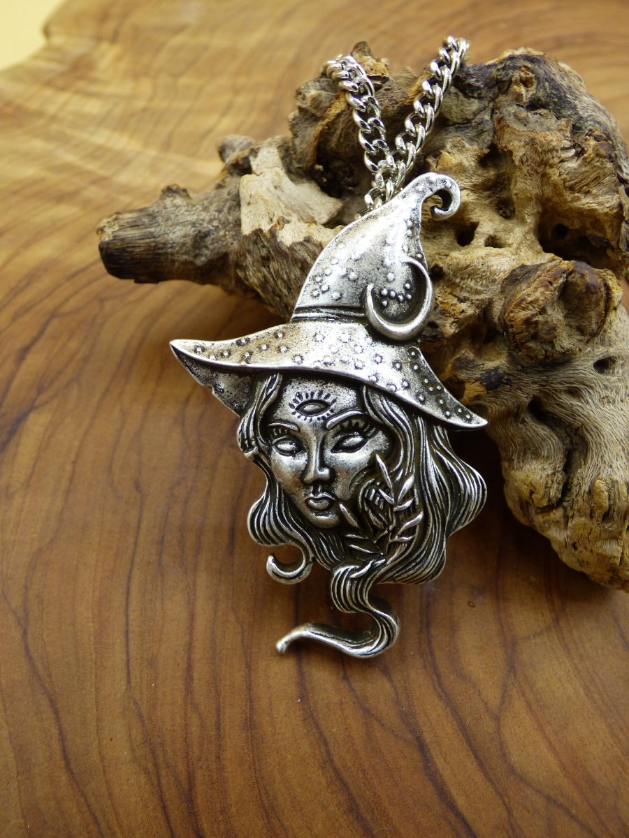 Witchy Women Girl Anhänger Kette ~ Antik Bronze ~HIPPIE ~GOA ~Boho ~Tibet ~Ethno ~Nature ~Talisman - Art of Nature Berlin