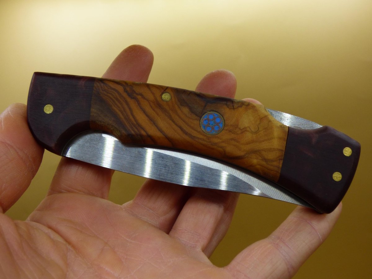 Wunderschönes Messer aus Olivenholz + Epoxidharz Handarbeit Outdoor Utensil Geschenk Mann Bruder Sohn Vater Sammler besonders hochwertig - Art of Nature Berlin