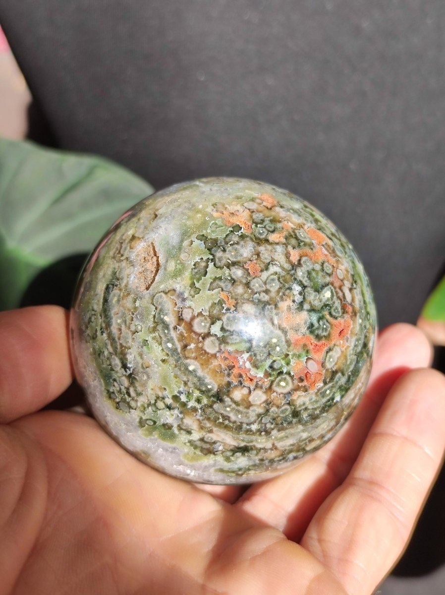 XL 8 Adern Ocean Jaspis Orbicular grün - Edelstein Kugel Natur Heilstein Deko Kristall Geschenk Er Sie Mann Frau Haus Wohnung Energie Selten - Art of Nature Berlin