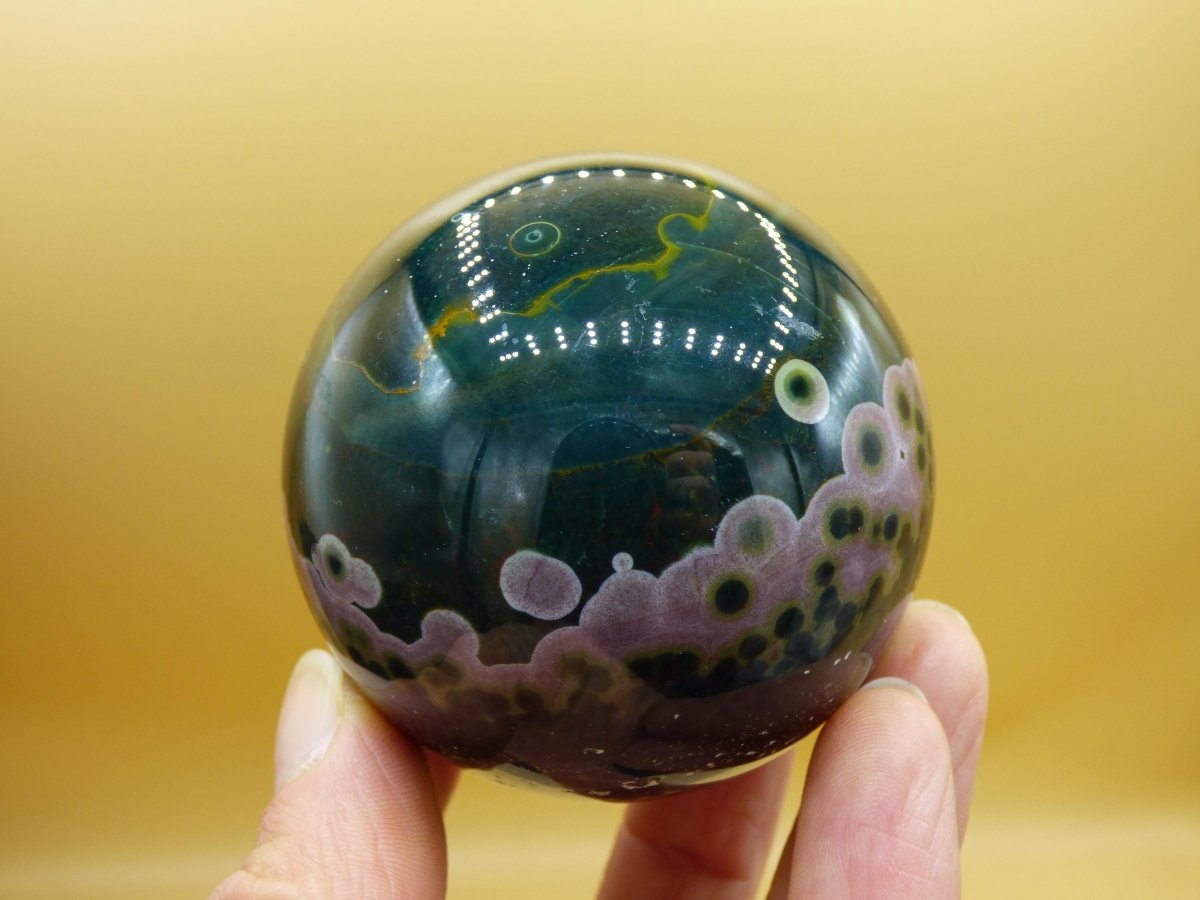 XL 8 Adern Ocean Jaspis Orbicular grün - Edelstein Kugel Natur Heilstein Deko Kristall Geschenk Er Sie Mann Frau Haus Wohnung Energie Selten - Art of Nature Berlin