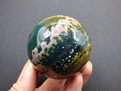 XL 8 Adern Ocean Jaspis Orbicular grün - Edelstein Kugel Natur Heilstein Deko Kristall Geschenk Er Sie Mann Frau Haus Wohnung Energie Selten - Art of Nature Berlin