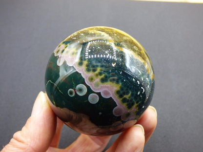 XL 8 Adern Ocean Jaspis Orbicular grün - Edelstein Kugel Natur Heilstein Deko Kristall Geschenk Er Sie Mann Frau Haus Wohnung Energie Selten - Art of Nature Berlin