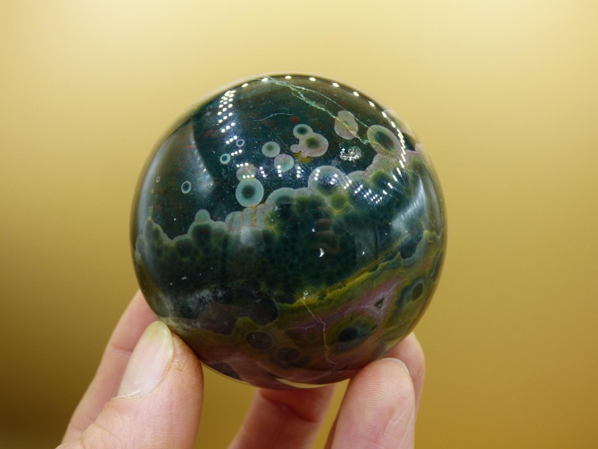 XL 8 Adern Ocean Jaspis Orbicular grün - Edelstein Kugel Natur Heilstein Deko Kristall Geschenk Er Sie Mann Frau Haus Wohnung Energie Selten - Art of Nature Berlin
