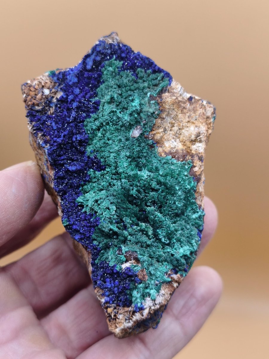 XL Azurit Malachit Sammlerstufe – intensiv blau-grüne Kupferminerale – große Kristallstufe Edelstein Mineral Natur Energie Heilstein Unikat - Art of Nature Berlin