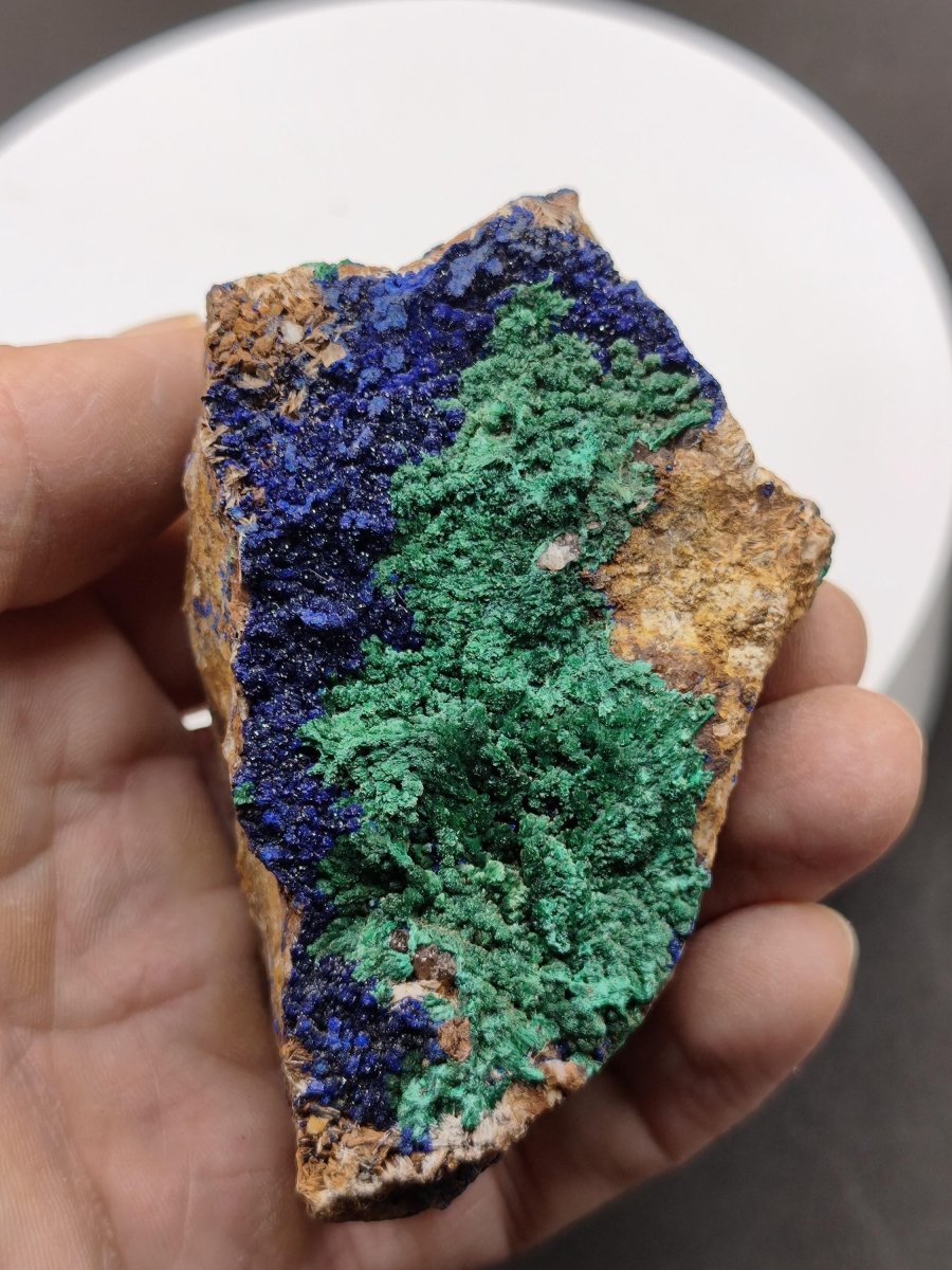 XL Azurit Malachit Sammlerstufe – intensiv blau-grüne Kupferminerale – große Kristallstufe Edelstein Mineral Natur Energie Heilstein Unikat - Art of Nature Berlin