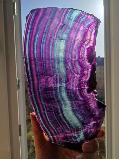 XL Fluorit Regenbogen Edelstein Scheibe Deko Kristall Fensterbank Haus Deko Sonne Wohnen Energie Heilstein Geschenk Sie Bunt Natur Rarität - Art of Nature Berlin