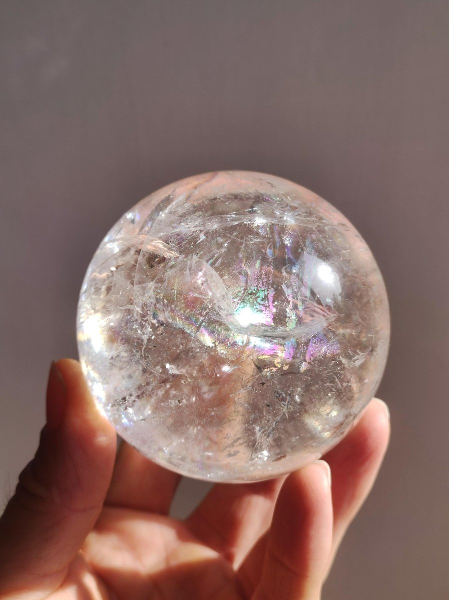 XL Regenbogen Bergkristall Quarz ~ Magische Edelstein Kugel Massage & Deko Sphere Kristall Meditation HIPPIE Heilstein Rarität Unikat groß - Art of Nature Berlin