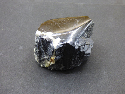 XL schwarzer Turmalin (Schörl) - Roh Anschliff - Deko Stufe groß Energie Heilung Strahlen Schutz Stein Heilstein Geschenk Haus Wohnung - Art of Nature Berlin