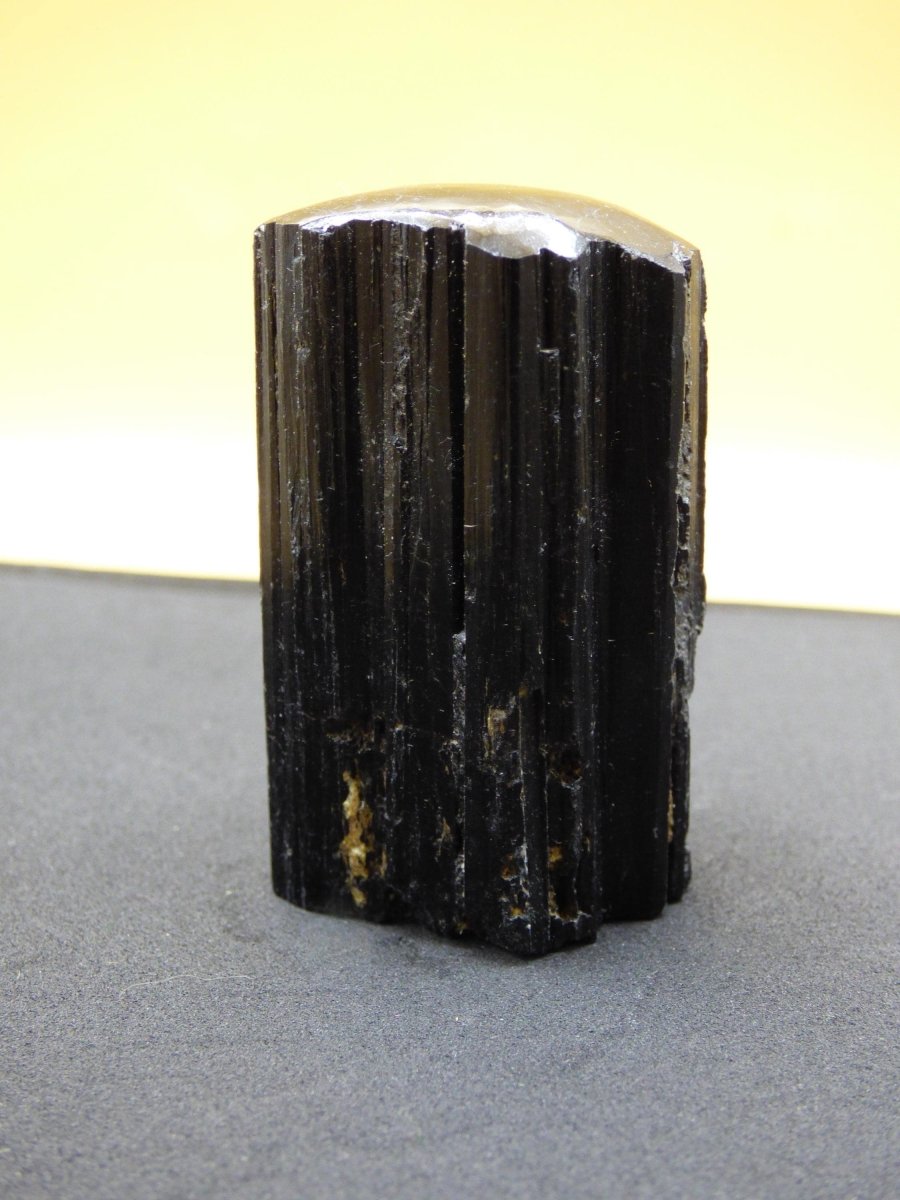 XL schwarzer Turmalin (Schörl) - Roh Anschliff - Deko Stufe groß Energie Heilung Strahlen Schutz Stein Heilstein Geschenk Haus Wohnung - Art of Nature Berlin