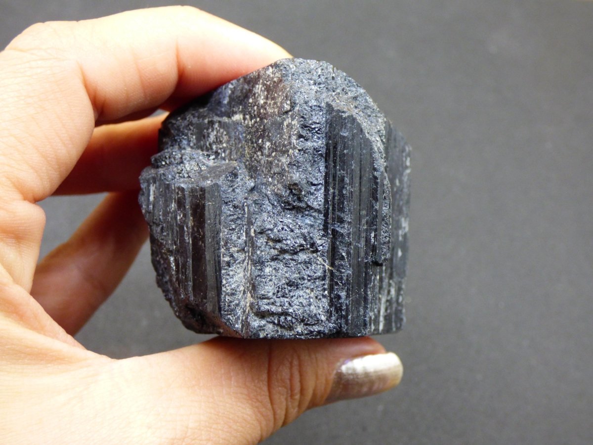 XL schwarzer Turmalin (Schörl) - Roh Anschliff - Deko Stufe groß Energie Heilung Strahlen Schutz Stein Heilstein Geschenk Haus Wohnung - Art of Nature Berlin