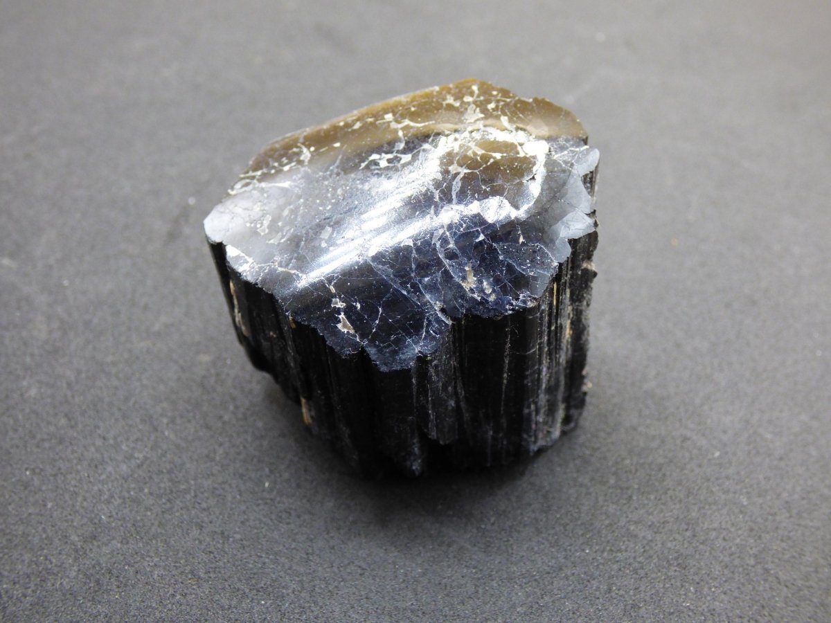 XL schwarzer Turmalin (Schörl) - Roh Anschliff - Deko Stufe groß Energie Heilung Strahlen Schutz Stein Heilstein Geschenk Haus Wohnung - Art of Nature Berlin