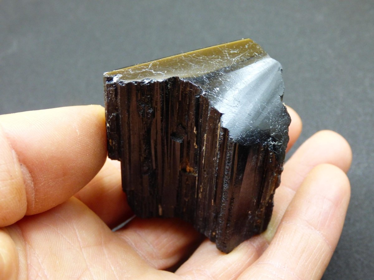 XL schwarzer Turmalin (Schörl) - Roh Anschliff - Deko Stufe groß Energie Heilung Strahlen Schutz Stein Heilstein Geschenk Haus Wohnung - Art of Nature Berlin