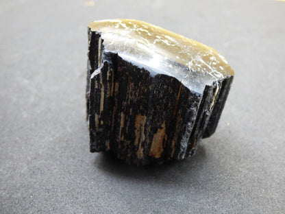 XL schwarzer Turmalin (Schörl) - Roh Anschliff - Deko Stufe groß Energie Heilung Strahlen Schutz Stein Heilstein Geschenk Haus Wohnung - Art of Nature Berlin