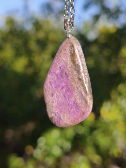 XL Sugilith / Sugilite Kette inkl. 925 Silberöse lila Edelstein Unikat Ethno Natur Heilstein Rarität Selten Flash Wow Sammler Investition - Art of Nature Berlin