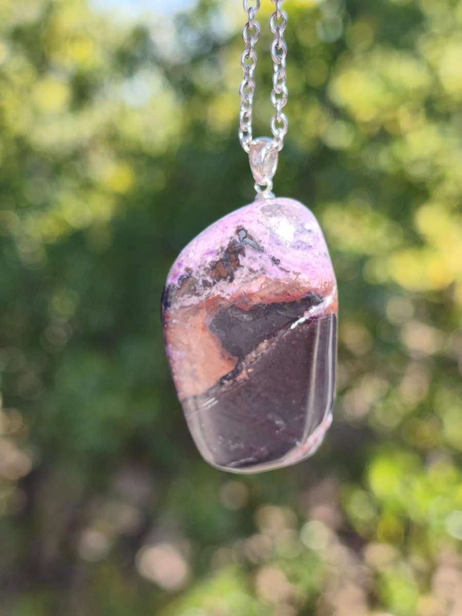 XL Sugilith / Sugilite Kette inkl. 925 Silberöse lila Edelstein Unikat Ethno Natur Heilstein Rarität Selten Flash Wow Sammler Investition - Art of Nature Berlin