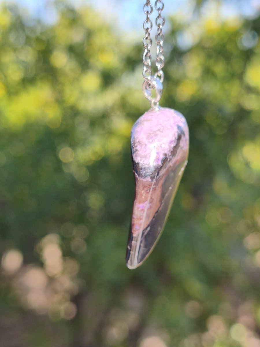 XL Sugilith / Sugilite Kette inkl. 925 Silberöse lila Edelstein Unikat Ethno Natur Heilstein Rarität Selten Flash Wow Sammler Investition - Art of Nature Berlin