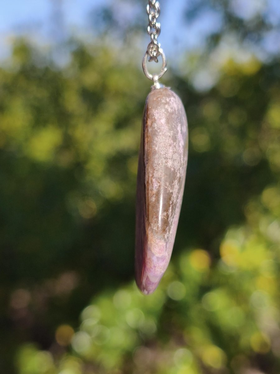 XL Sugilith / Sugilite Kette inkl. 925 Silberöse lila Edelstein Unikat Ethno Natur Heilstein Rarität Selten Flash Wow Sammler Investition - Art of Nature Berlin