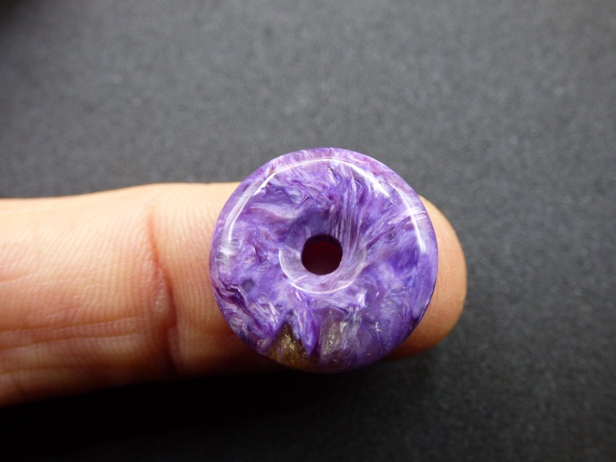 XS Charoit AAA Schutzdonut Edelstein Choker Kette Donut Rarität selten Schutzsymbol Heilstein Kristall Halschakra Ethno Frau Geschenk Er Sie - Art of Nature Berlin