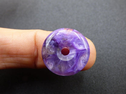 XS Charoit AAA Schutzdonut Edelstein Choker Kette Donut Rarität selten Schutzsymbol Heilstein Kristall Halschakra Ethno Frau Geschenk Er Sie - Art of Nature Berlin