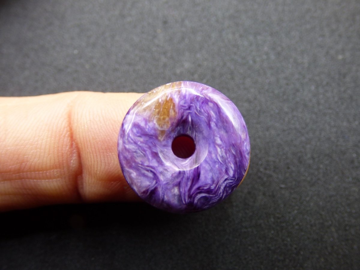 XS Charoit AAA Schutzdonut Edelstein Choker Kette Donut Rarität selten Schutzsymbol Heilstein Kristall Halschakra Ethno Frau Geschenk Er Sie - Art of Nature Berlin