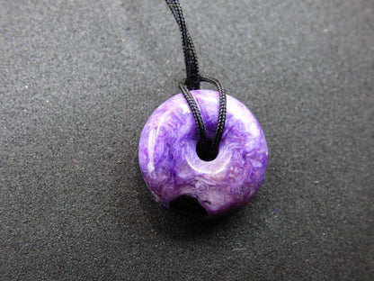 XS Charoit AAA Schutzdonut Edelstein Choker Kette Donut Rarität selten Schutzsymbol Heilstein Kristall Halschakra Ethno Frau Geschenk Er Sie - Art of Nature Berlin