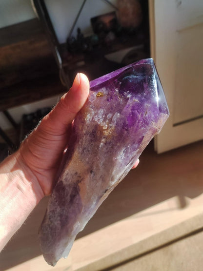 XXL Amethyst Obelisk Roh Anschliff Turm Spitze lila Kristall Point Obelisk Große Magische Edelstein Deko Crystal Rarität Heilstein Besonders - Art of Nature Berlin