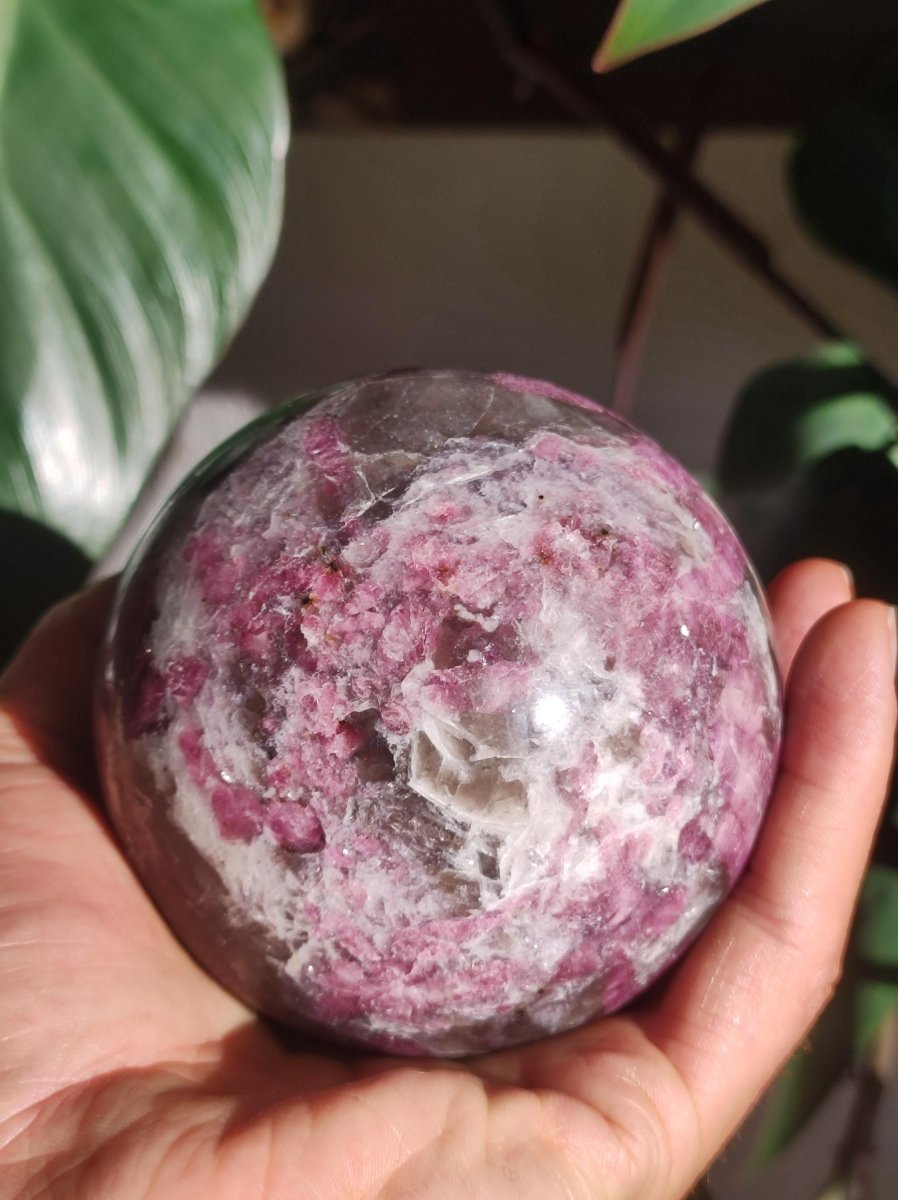 XXL Rubellit / Pink Turmalin A - Edelstein Kugel Deko Sphere Massage Kristall Meditation Heilstein Frau Mann Geschenk Er Sie Haus Energie - Art of Nature Berlin