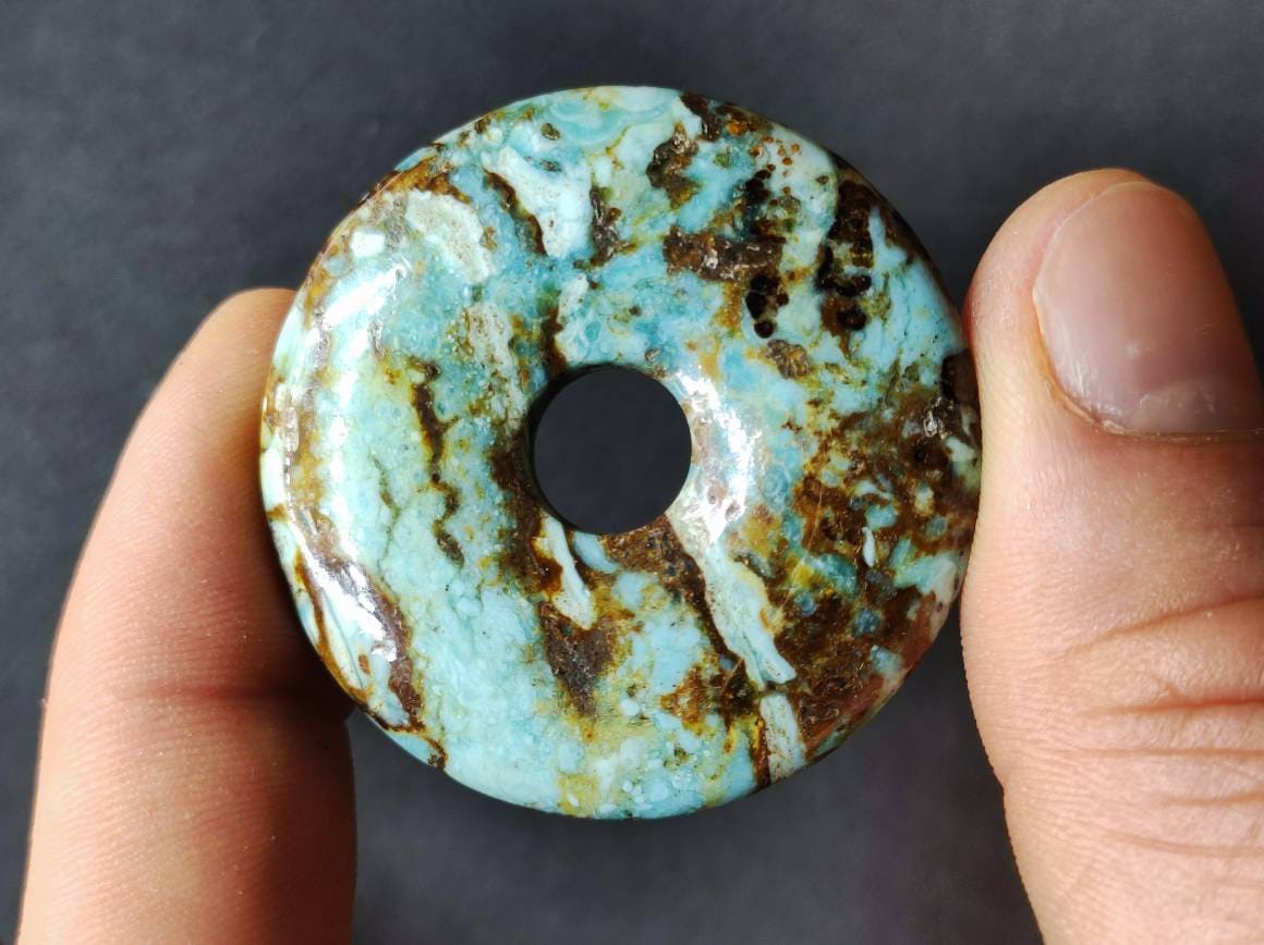 Zarinit Donut blau *Rarität* ~ Edelstein Kette Schutzstein HIPPIE GOA Boho Nature Heilstein Selten Flash Sammler Exemplar seltene Mineralien - Art of Nature Berlin