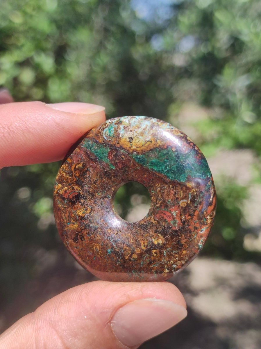 Zarinit Donut - Edelstein Kette Schutz Anhänger Geschenk Mann Frau Er Sie Freundin Kristall GOA Boho Natur Heilstein Selten Sammler Rarität - Art of Nature Berlin