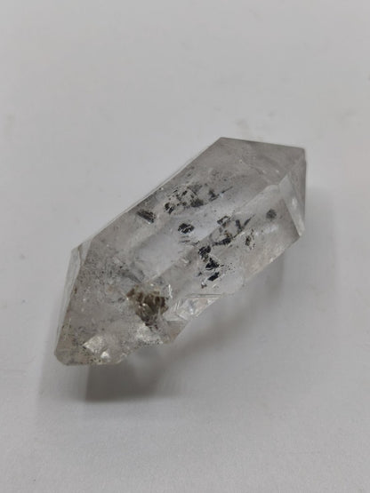 Zepter Chloritquarz aus Erongo Namibia | Klarer Bergkristall mit schwarzen Chlorit-Einschlüssen Natur Kristall Unikat Stufe Sammler Mineral - Art of Nature Berlin