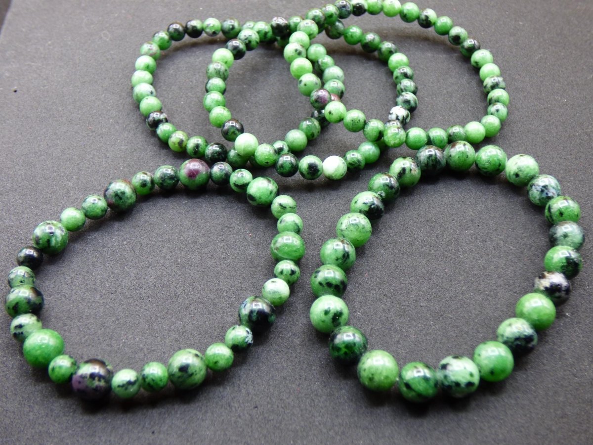 Zoisit - Edelstein Armband grün Heilstein Mann Frau Glück HIPPIE GOA Boho Tibet Ethno Natur Rarität Geschenk Unikat - Art of Nature Berlin