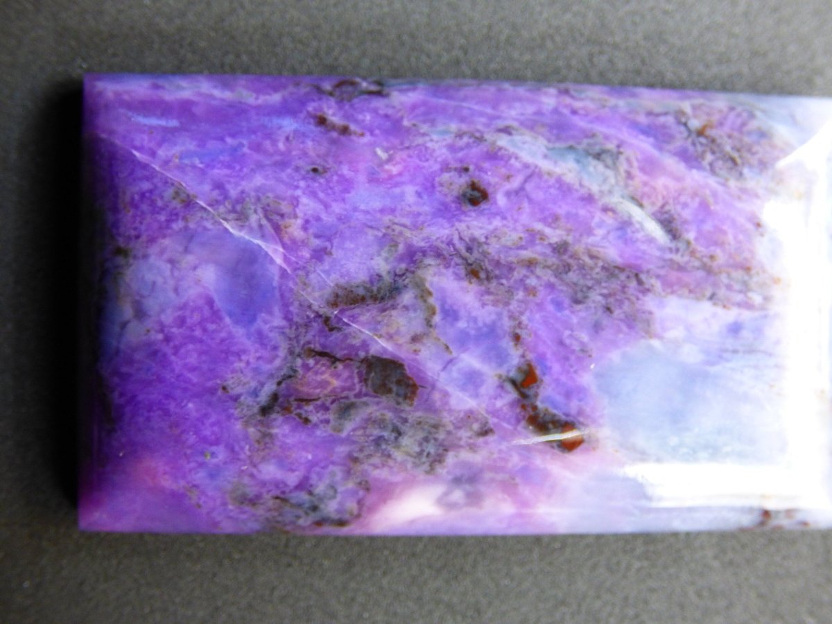 AAA Sugilith 100% Natürlicher GEL Sugilite Designer Cabochon Sammler Mineral hochwertig edel Geldanlage Investition Heilstein Rarität Unikat - Art of Nature Berlin