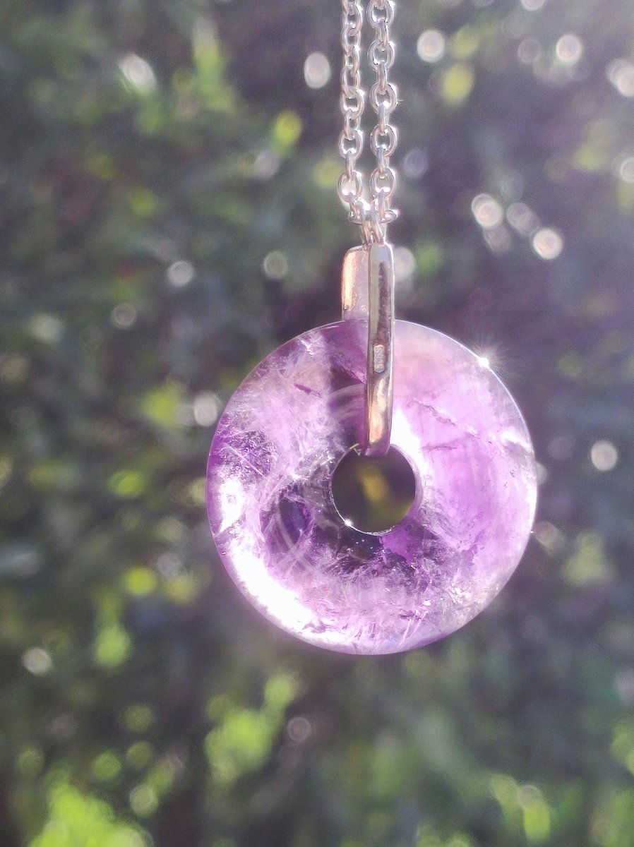 Amethyst ~ 925 Sterling Silber Edelstein Donut / Pi-Scheibe (chin. Schutzsymbol) ~ Kette Lila ~HIPPIE ~GOA ~Boho ~Ethno ~Nature ~Heilstein - Art of Nature Berlin