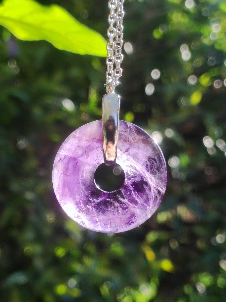 Amethyst ~ 925 Sterling Silber Edelstein Donut / Pi-Scheibe (chin. Schutzsymbol) ~ Kette Lila ~HIPPIE ~GOA ~Boho ~Ethno ~Nature ~Heilstein - Art of Nature Berlin