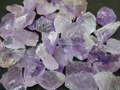 Amethyst AAA Roh klar Wassersteine lila Auf+Entladen Edelsteine Wasserstein Trinkwasser Edelsteinwasser Chakra Heilstein Natur Energiewasser - Art of Nature Berlin