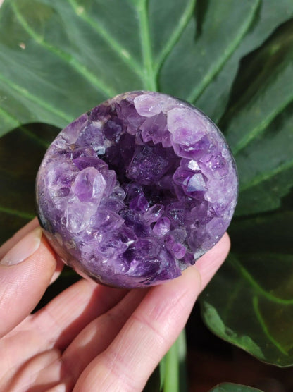 Amethyst Geode Kugel ~ Magische Edelstein Deko Kristall Stufe Sphere Ball Heilstein Spielkugel Meditation HIPPIE GOA Boho Ethno lila Energie - Art of Nature Berlin