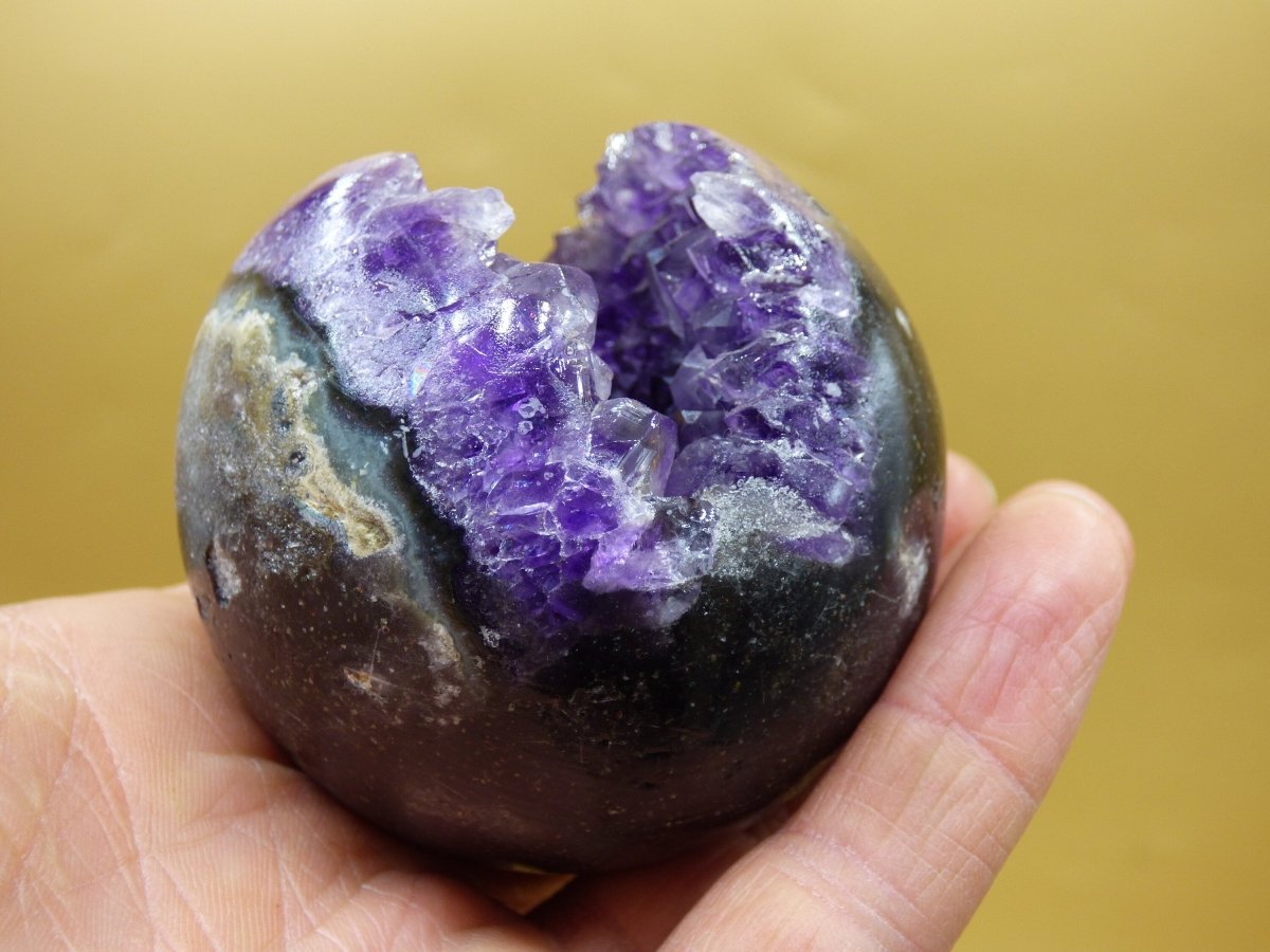 Amethyst Geode Kugel ~ Magische Edelstein Deko Kristall Stufe Sphere Ball Heilstein Spielkugel Meditation HIPPIE GOA Boho Ethno lila Energie - Art of Nature Berlin