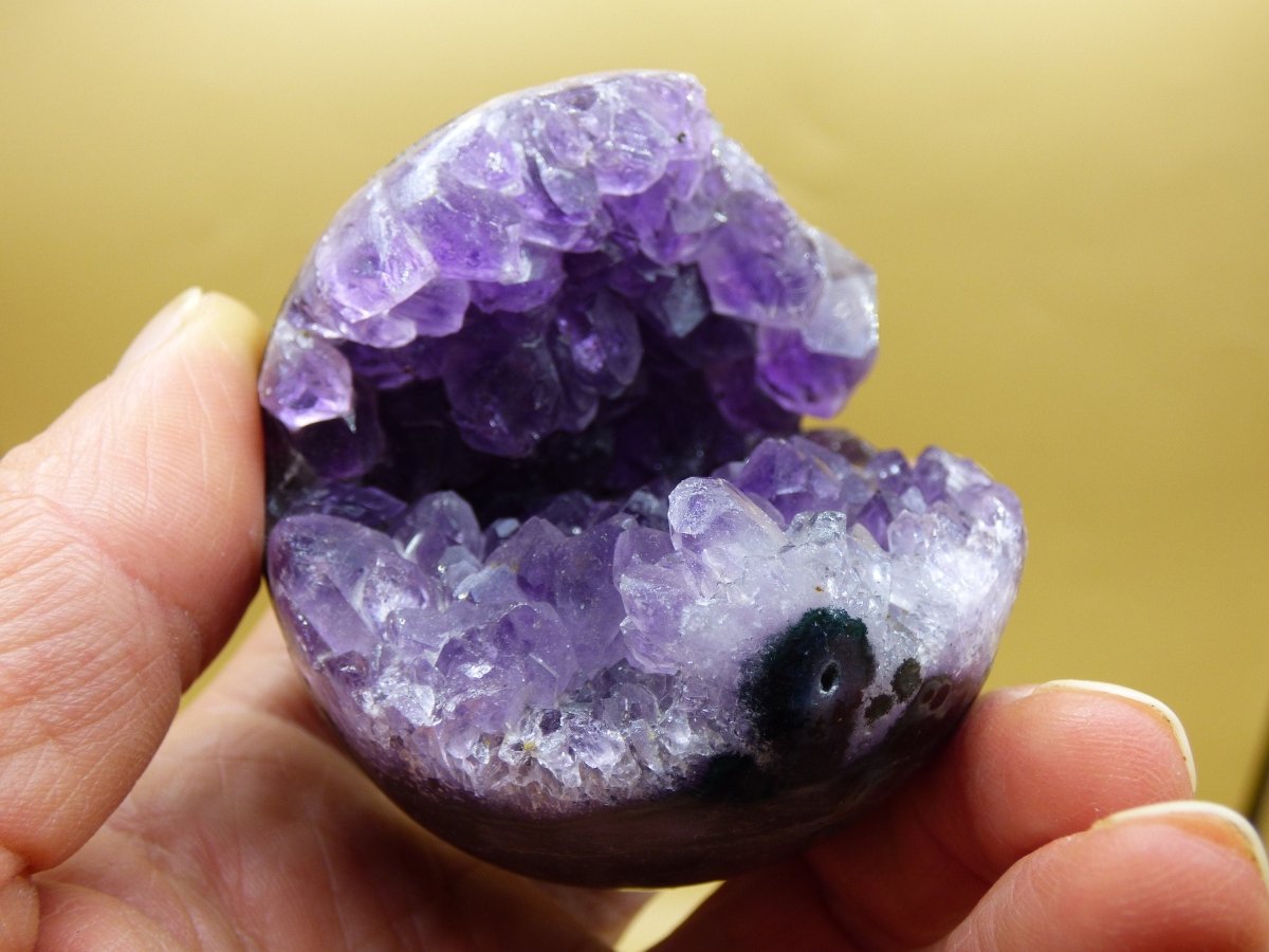 Amethyst Geode Kugel ~ Magische Edelstein Deko Kristall Stufe Sphere Ball Heilstein Spielkugel Meditation HIPPIE GOA Boho Ethno lila Energie - Art of Nature Berlin