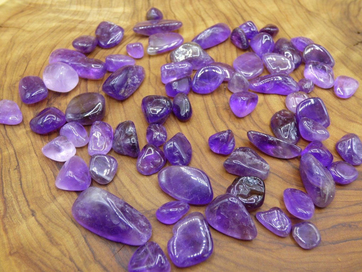 Amethyst Kies groß / Nuggets Splitter zum Aufladen Entladen Edelsteine & Wasserstein für Trinkwasser Chakra Heilstein Energiewasser Ametist - Art of Nature Berlin