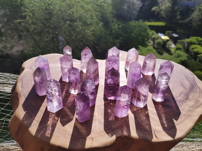 Amethyst Turm Spitze lila ~ Kristall Point ~ Magische Edelstein Deko Obelisk Massagestab Crystal HIPPIE GOA Ethno Heilstein Naturschatz - Art of Nature Berlin