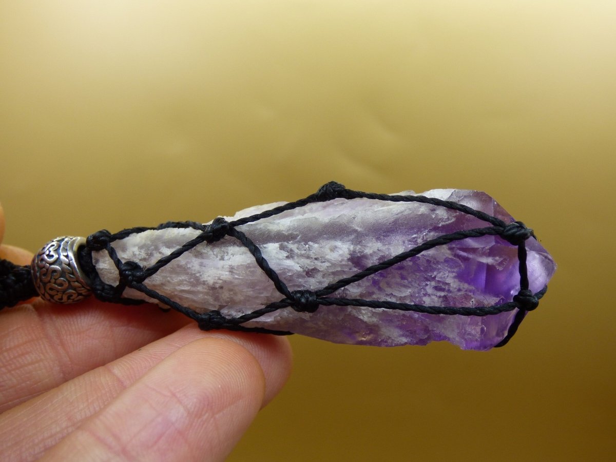 Amethyst (XL) roh ~ Makramee Edelstein Kette ~HIPPIE ~GOA ~Boho ~Ethno ~Nature ~Heilstein ~Boulderopal ~Auge - Art of Nature Berlin