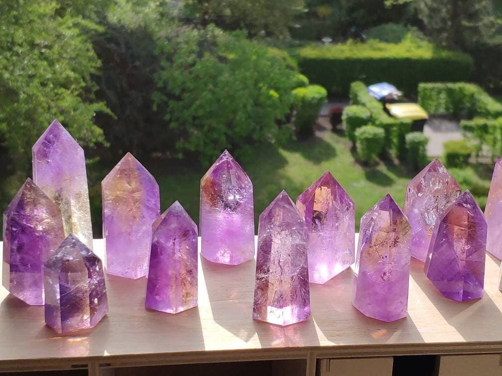 Ametrin (Amethyst & Citrin) Turm Spitze lila Kristall Point Obelisk Magische Edelstein Deko Haus Wohnung Fensterbank Kristall Heilstein Goa - Art of Nature Berlin